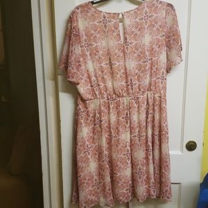 BRAND NEW!!! Pink and Peach Paisley Print dress